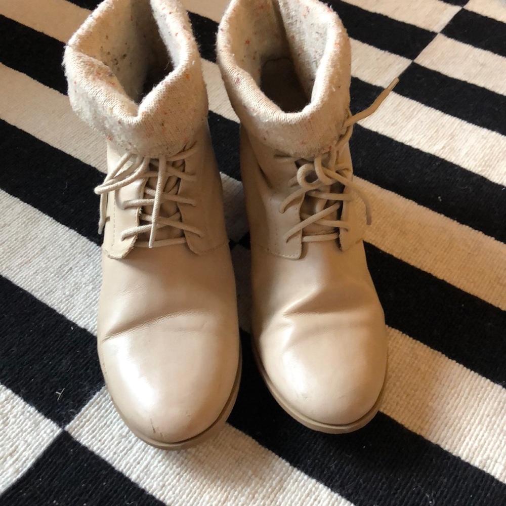 Cream Leather Lace up boots
